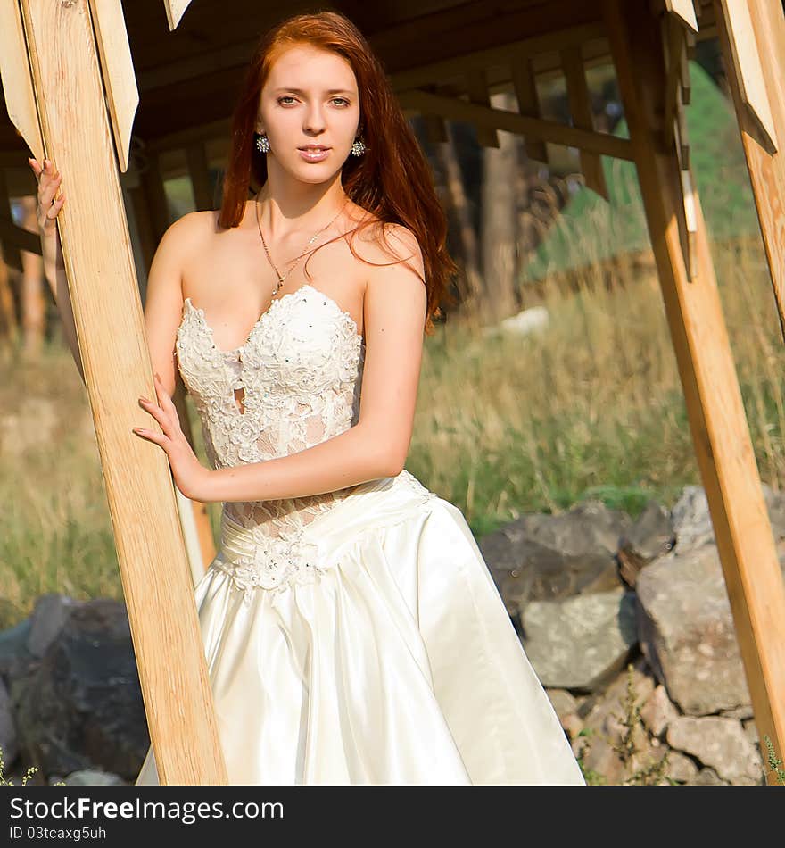 Portrait of a beautiful bride outdoor