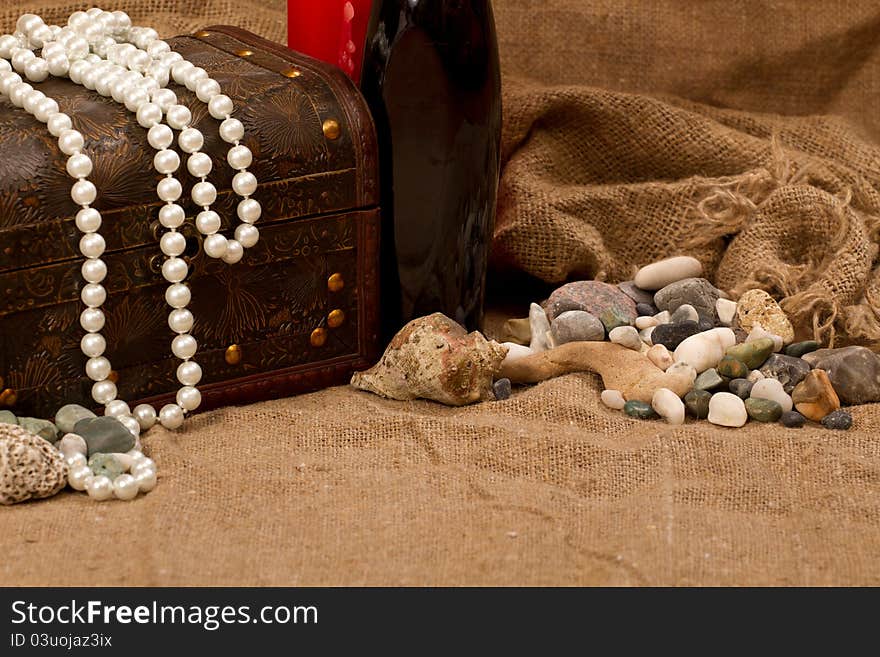 Sea pearls and stones