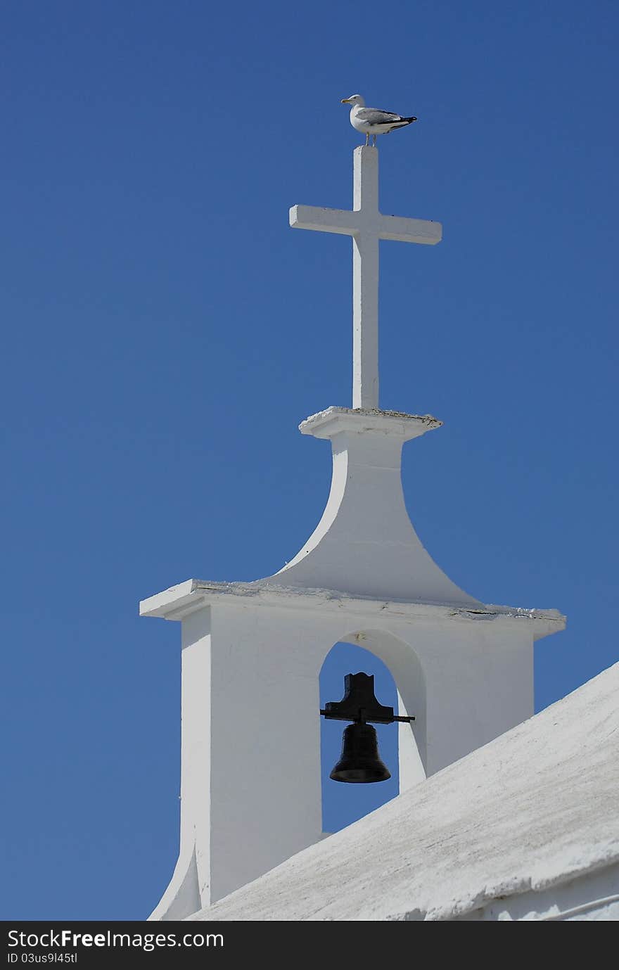 Seagull on the cross