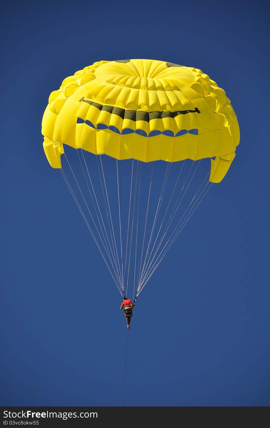 Close up of a para glider over the mediteranean sea