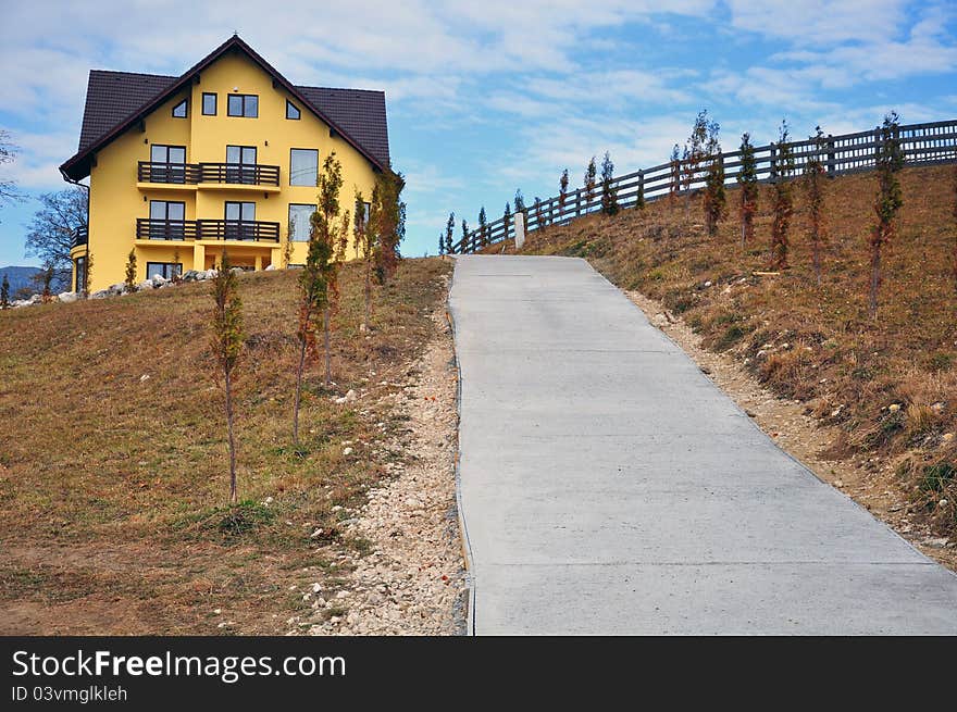 Mountain cottage and alley