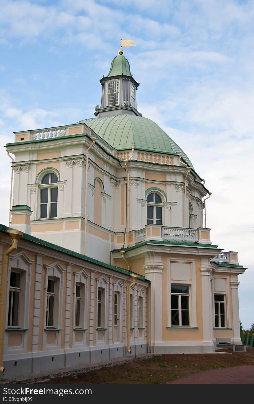 King palace in Lomonosov, Sankt-Peterburg