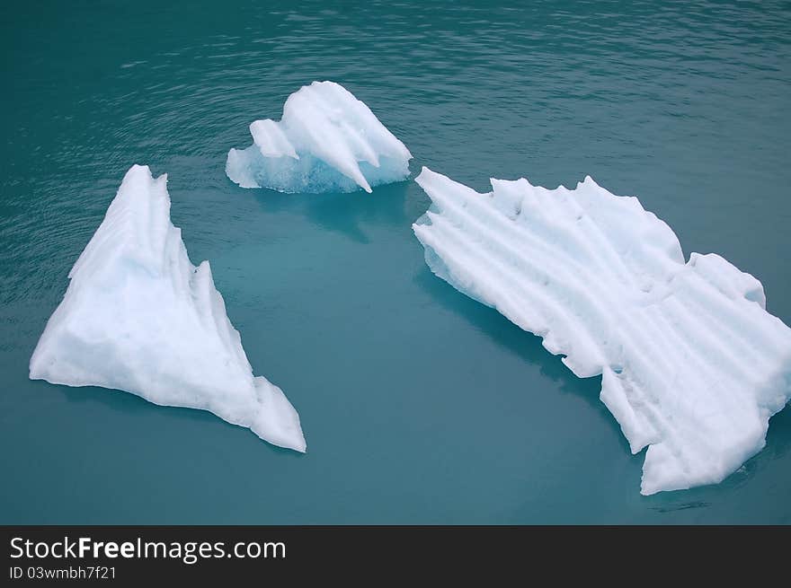 Floating ice stripes