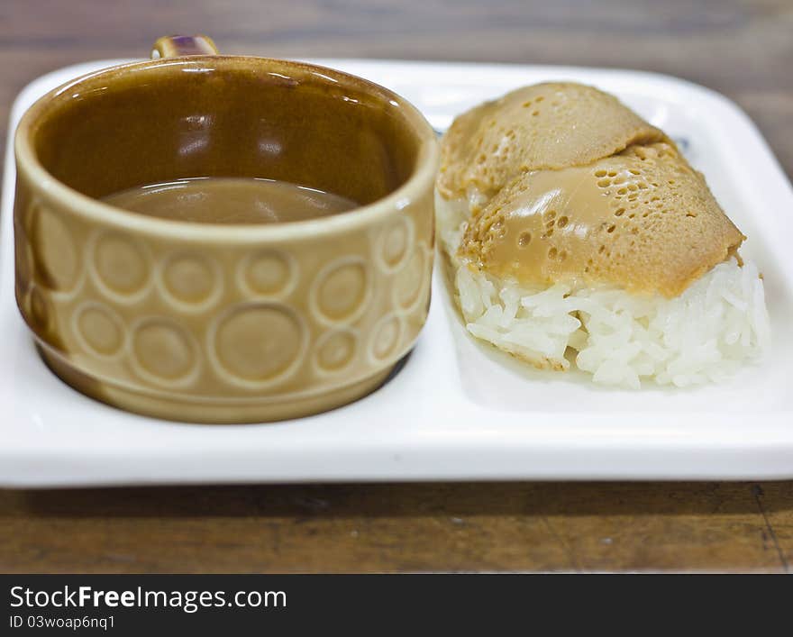 Sticky rice custard and coffee