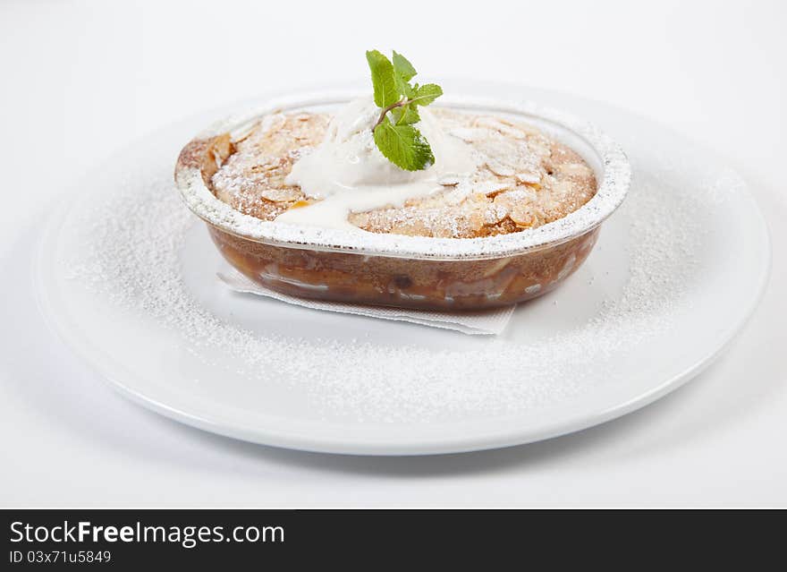 Strudel apple pie with ice cream