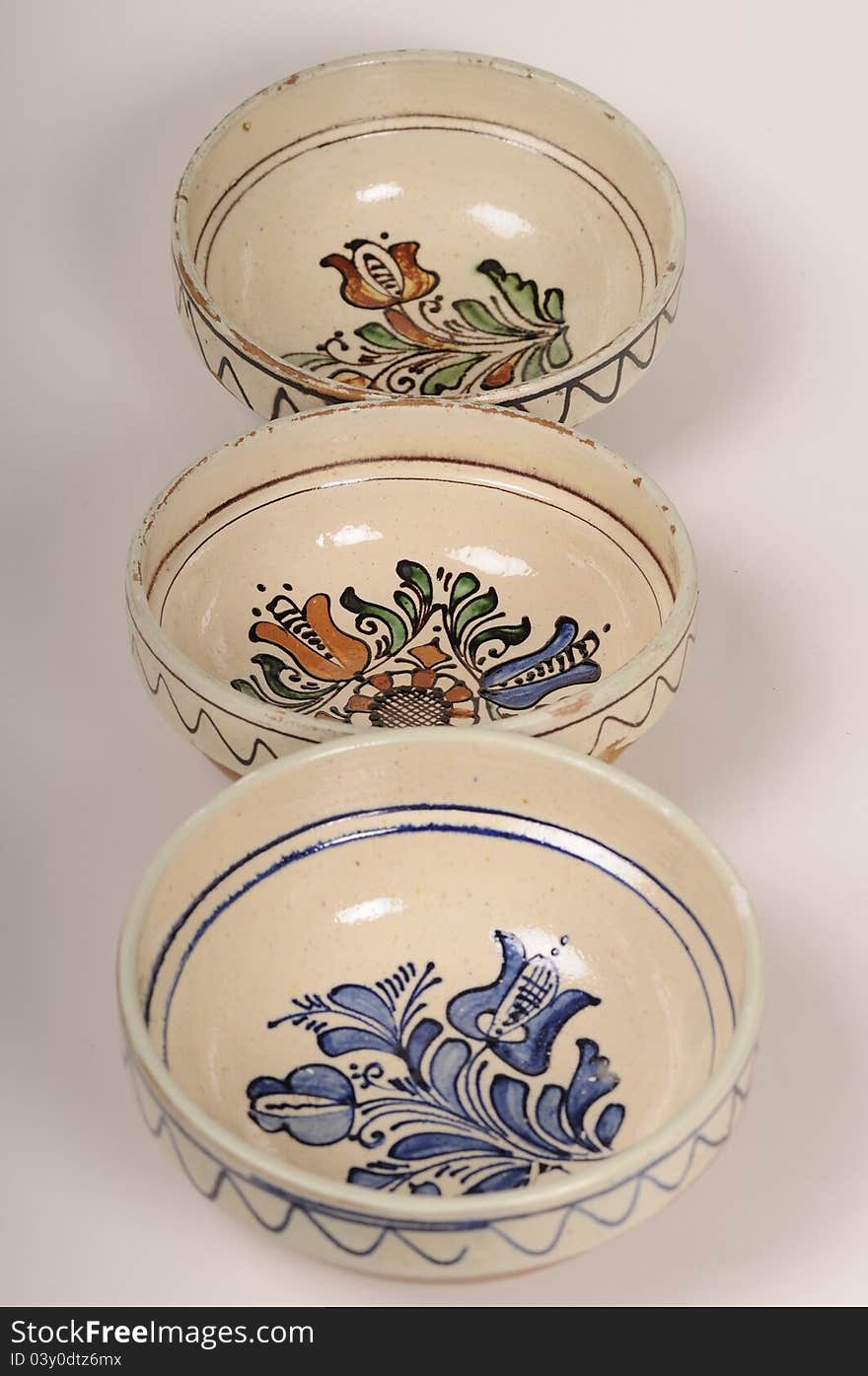 Traditional bowls in line