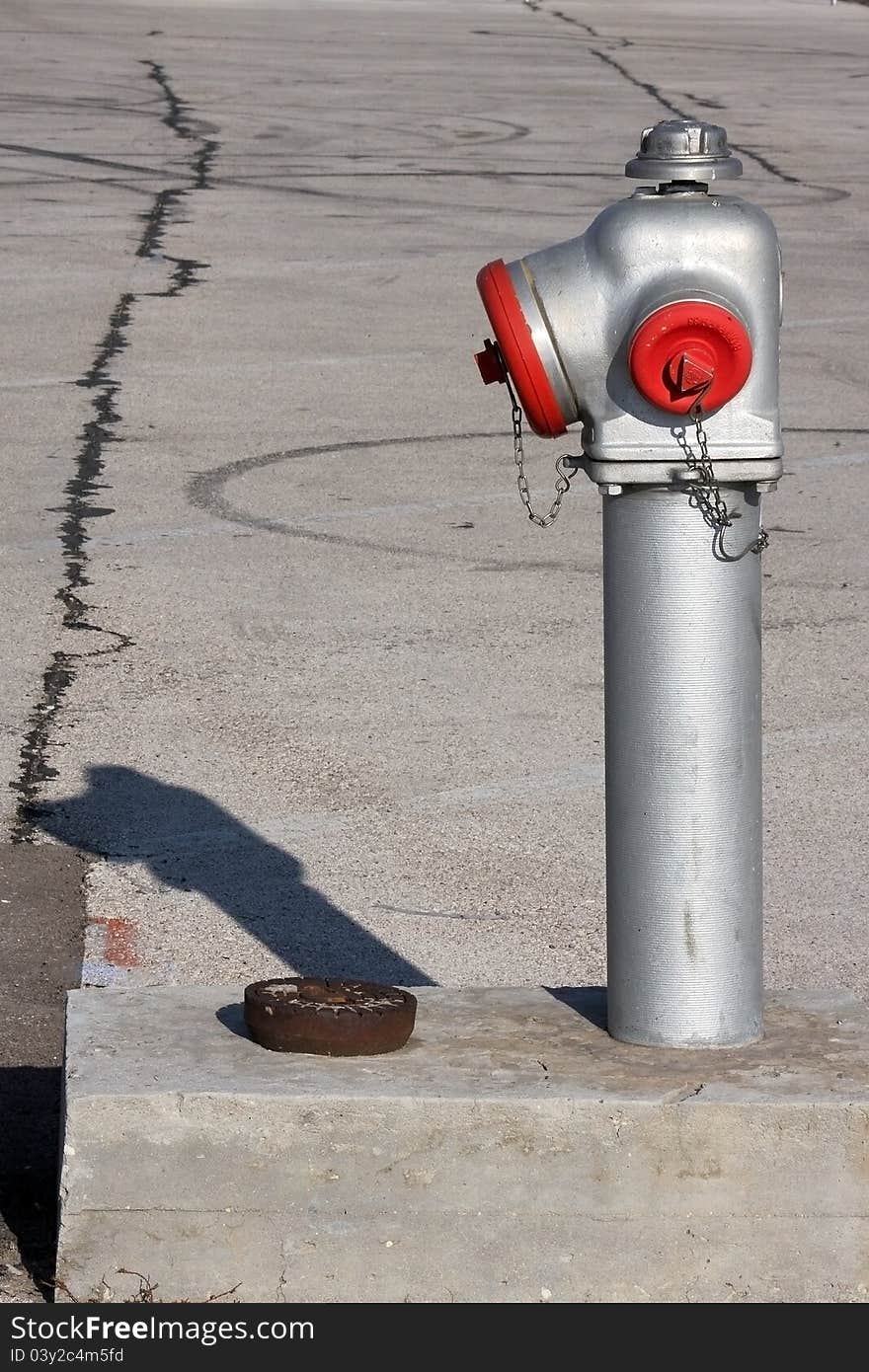 Fire hydrant, located on the right ... There is room for captions, and collages . Fire hydrant, located on the right ... There is room for captions, and collages ..