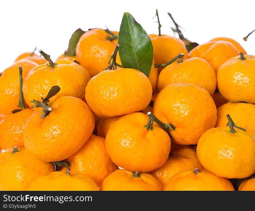 Pile of fresh oranges . Pile of fresh oranges