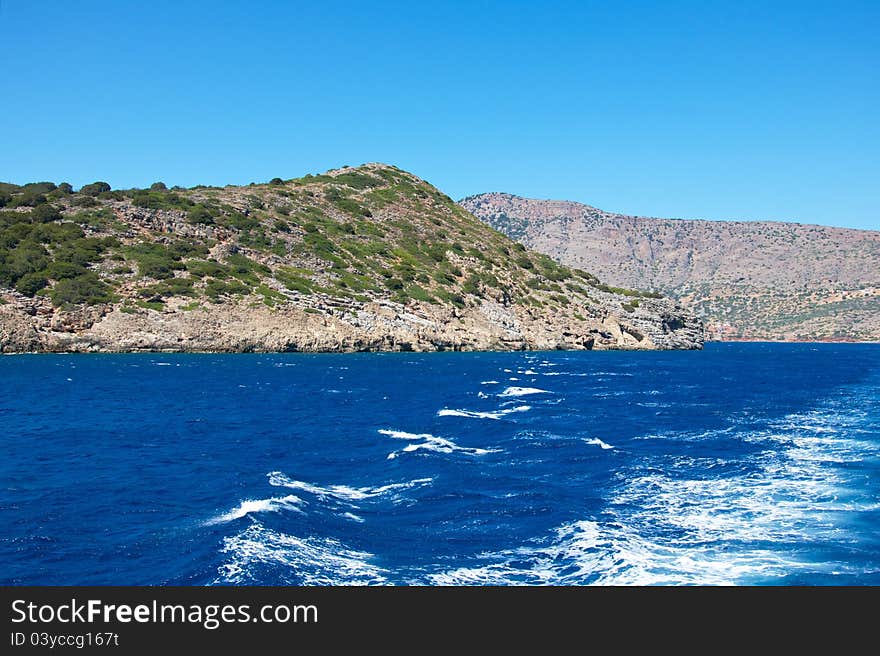 Steep banks and cliffs, towering menacingly over the waters blue Mediterranean Sea. But in their eternal struggle, there are no winners and losers. Steep banks and cliffs, towering menacingly over the waters blue Mediterranean Sea. But in their eternal struggle, there are no winners and losers.