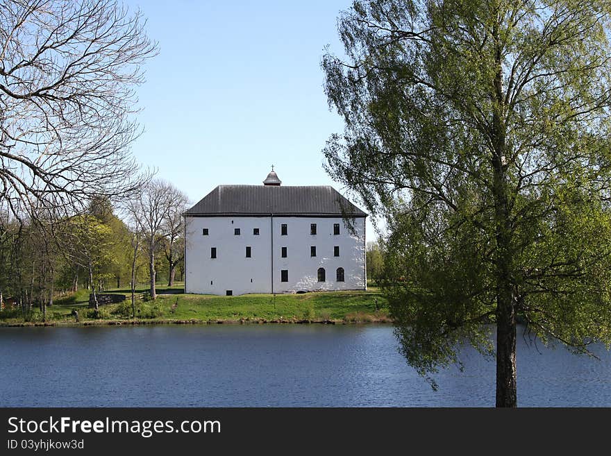 A castle in sweden by the lake