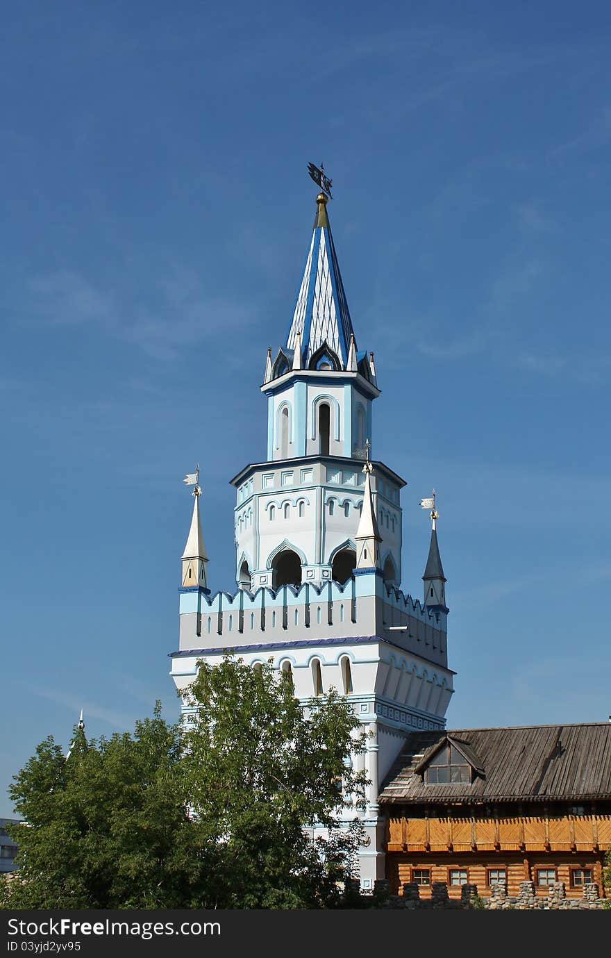 Izmailovo.  Kremlin tower