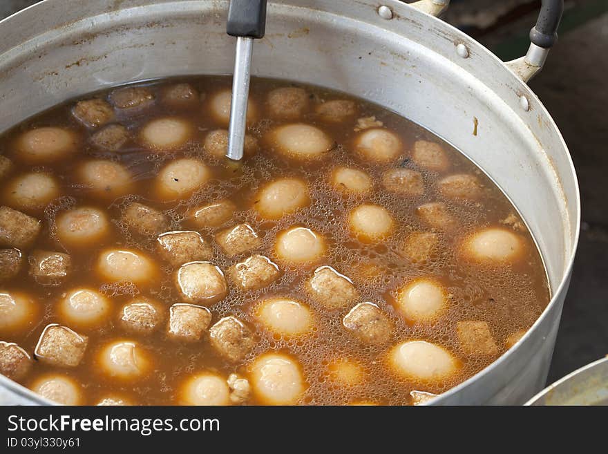 Stewed egg (pork stew with egg)