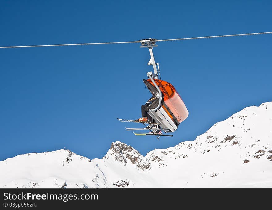 Chair ski lift