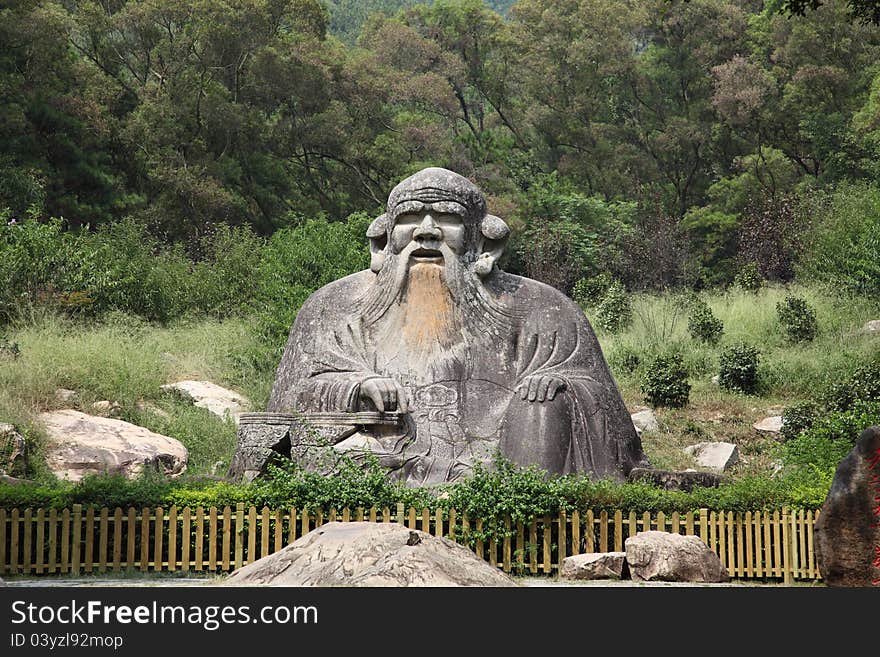 Old gentleman's building to be like is listed as the national point protection cultural object, is an our country religion of Taoism sculpture carvings in the one and only of art treasure.Experience successively for thousand years, rains and winds vicissitudes of life, still Xu Ling if living, healthy and energetic.A piece of shape Xiao the natural huge rock of old man is slightly the civil craftsman of rival divine skill technical skill, carve it into the spring autumn period famous philosopher, thinker and religion of Taoism to open mountain founder sitting of Lao Tze to be like. Old gentleman's building to be like is listed as the national point protection cultural object, is an our country religion of Taoism sculpture carvings in the one and only of art treasure.Experience successively for thousand years, rains and winds vicissitudes of life, still Xu Ling if living, healthy and energetic.A piece of shape Xiao the natural huge rock of old man is slightly the civil craftsman of rival divine skill technical skill, carve it into the spring autumn period famous philosopher, thinker and religion of Taoism to open mountain founder sitting of Lao Tze to be like