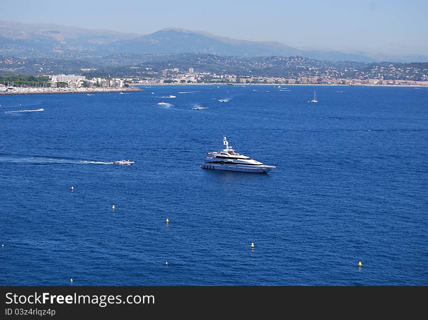 High Speed boats and ships on French Riviera