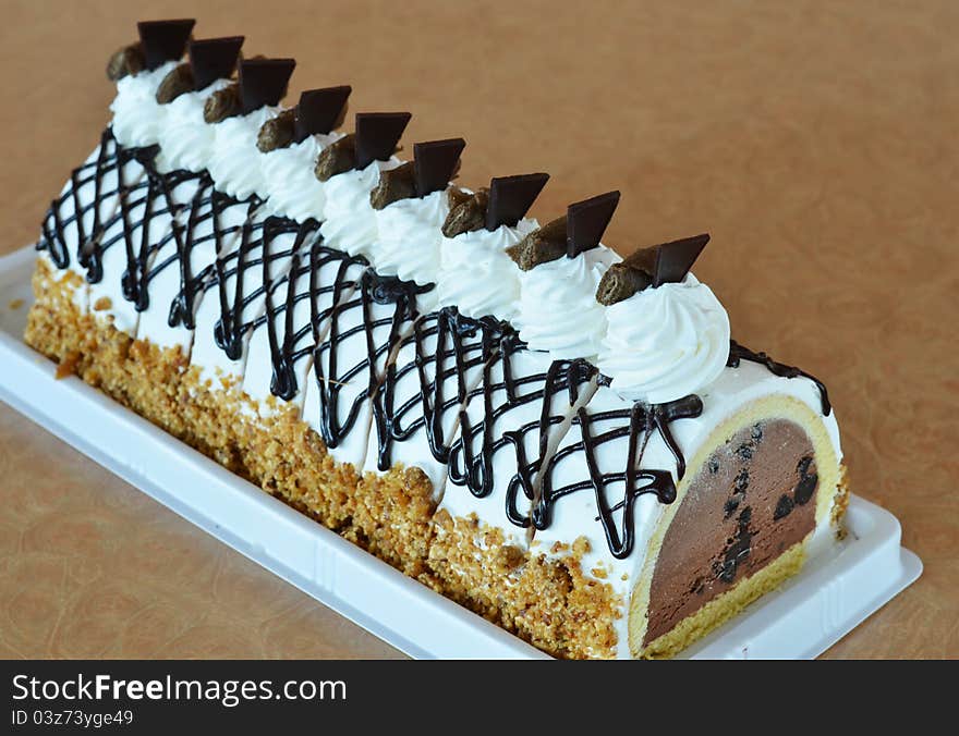 Ice cream cake