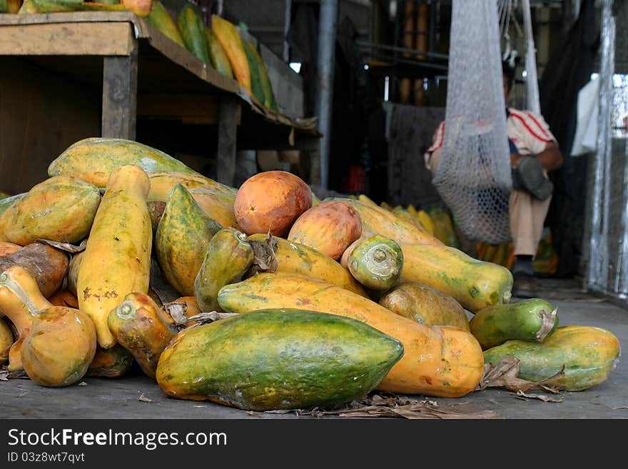 Papayas are seen in the local market in Villa Nueva, Guatemala. Photo/Carlos Duarte. Papayas are seen in the local market in Villa Nueva, Guatemala. Photo/Carlos Duarte