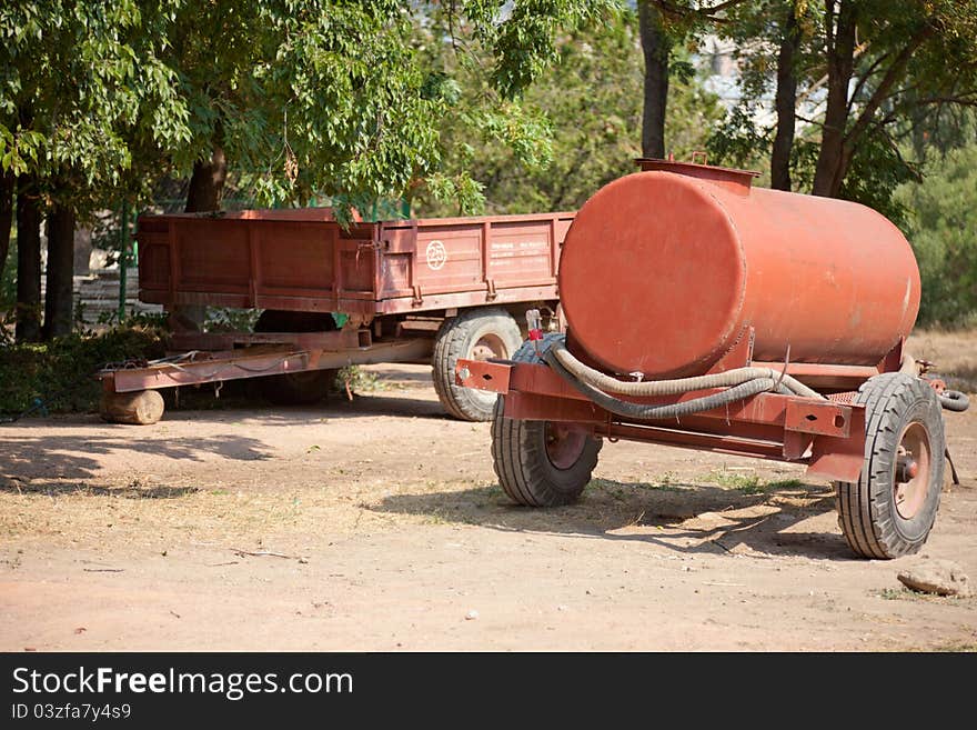 Gardening Equipment- beer chaser, water tank