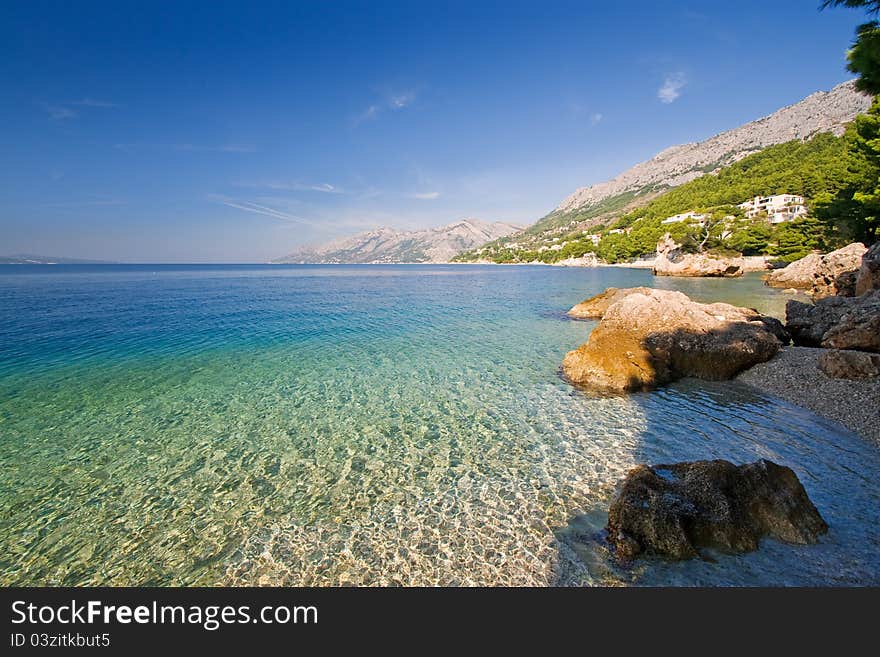 Beautiful beach with pure sea in brela, croatia