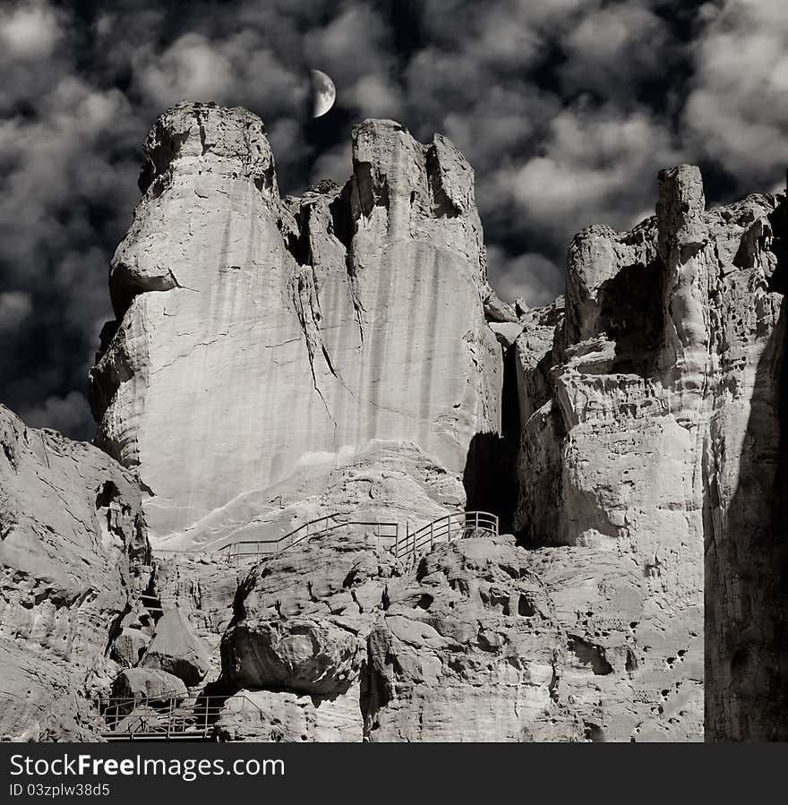 Pillars Of Solomon, Israel