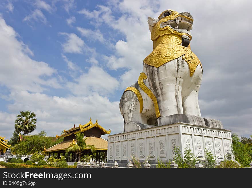 Big lion statues.