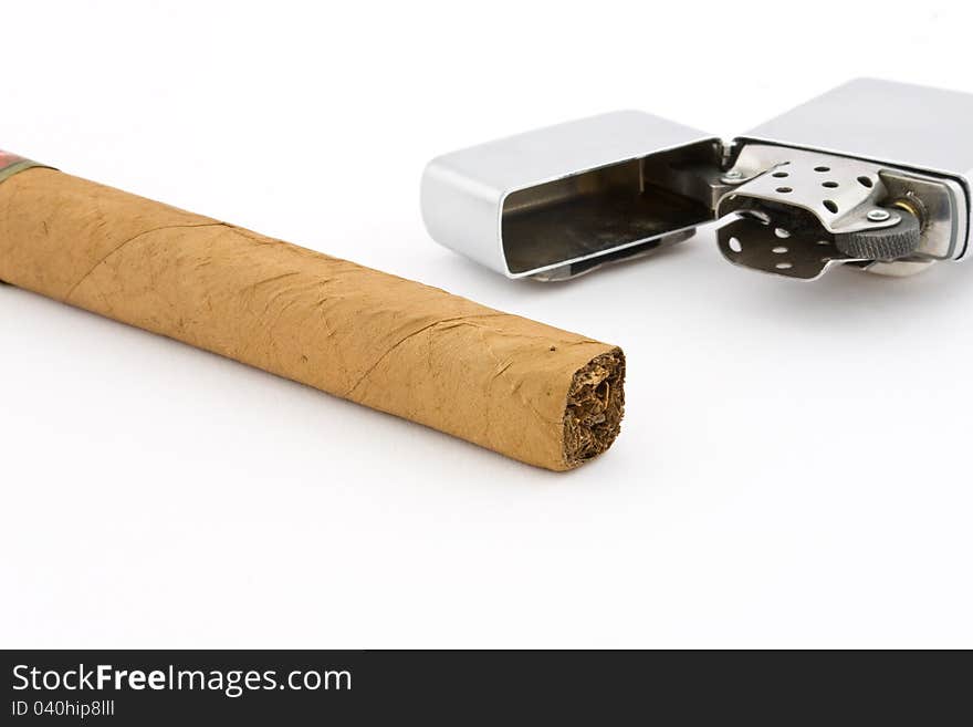 Cigar with cigar lighter