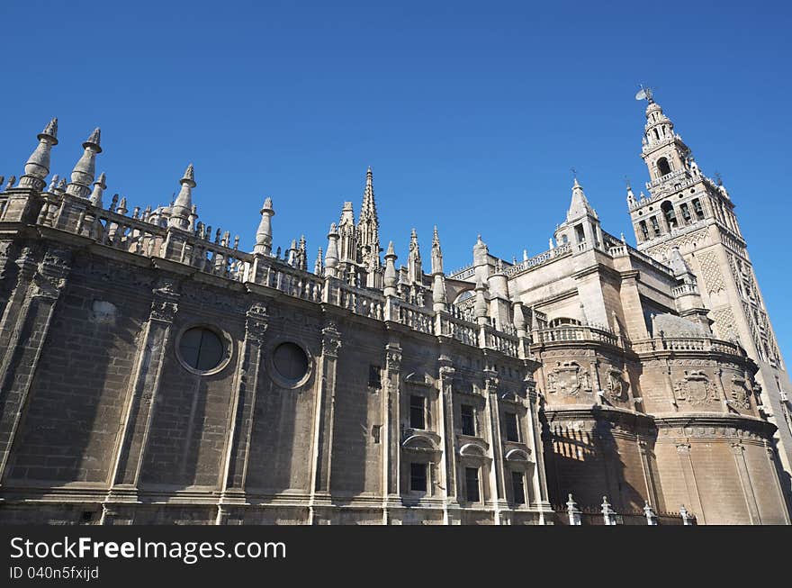 Cathedral  and tower known as the  Giralda, Seville, Andalucia, Spain