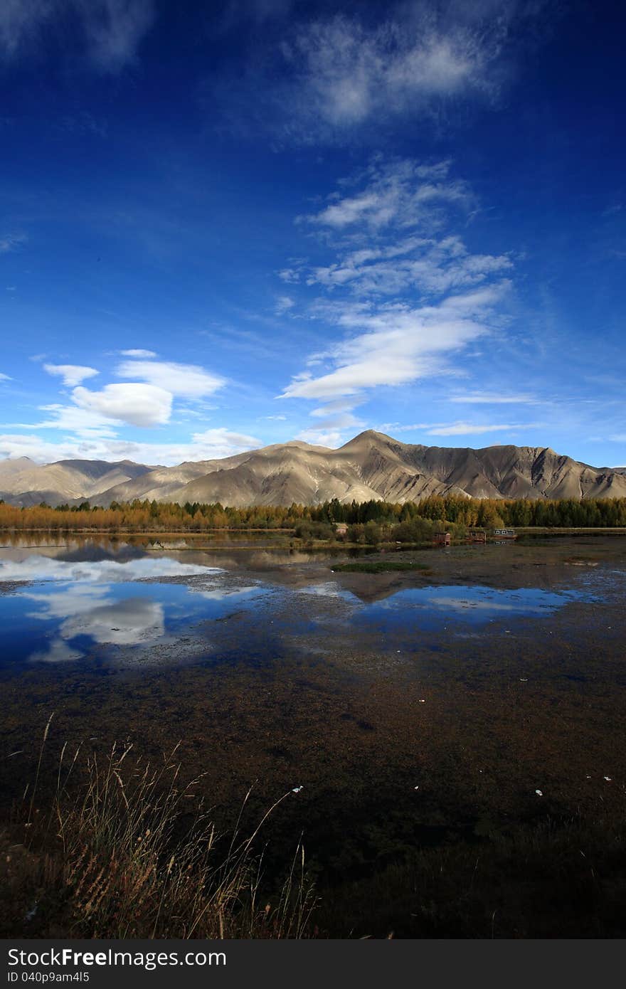 The Kyi river alias Lhasa river is a northern tributary of the Yarlung Zangbo in Tibet.