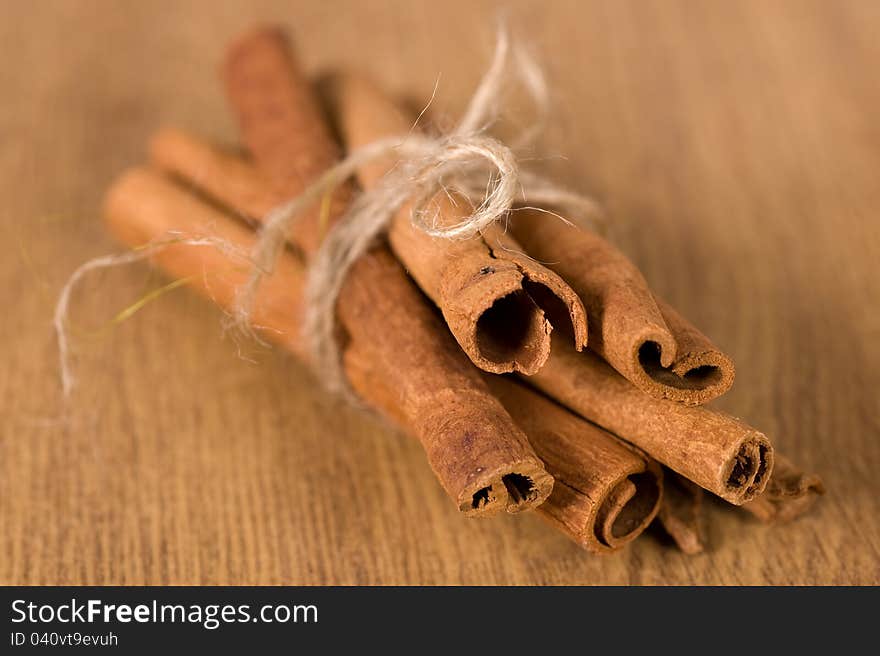 Cinnamon sticks