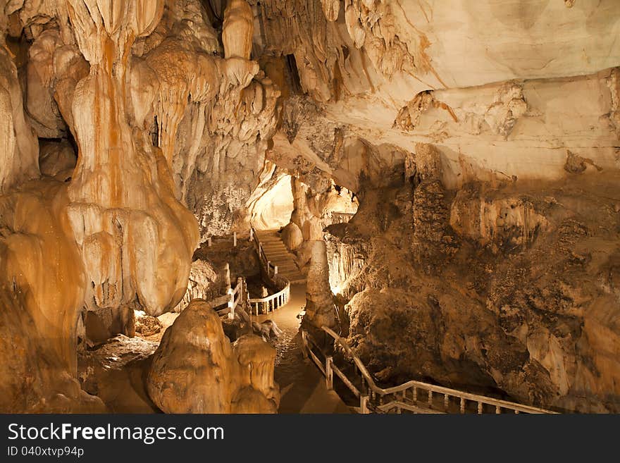 Jang Cave in Vang Veing Laos