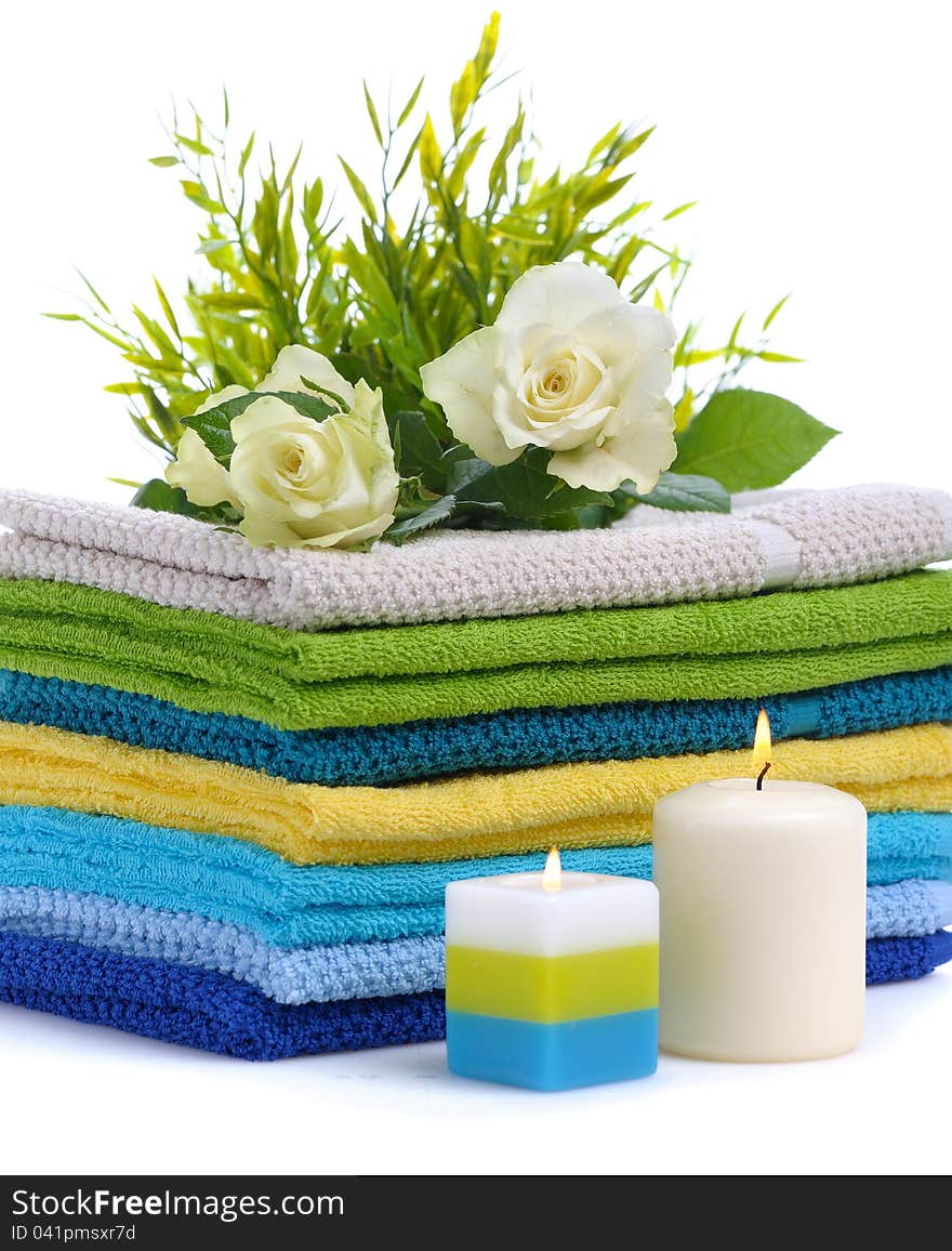 Spa towels with yellow lily