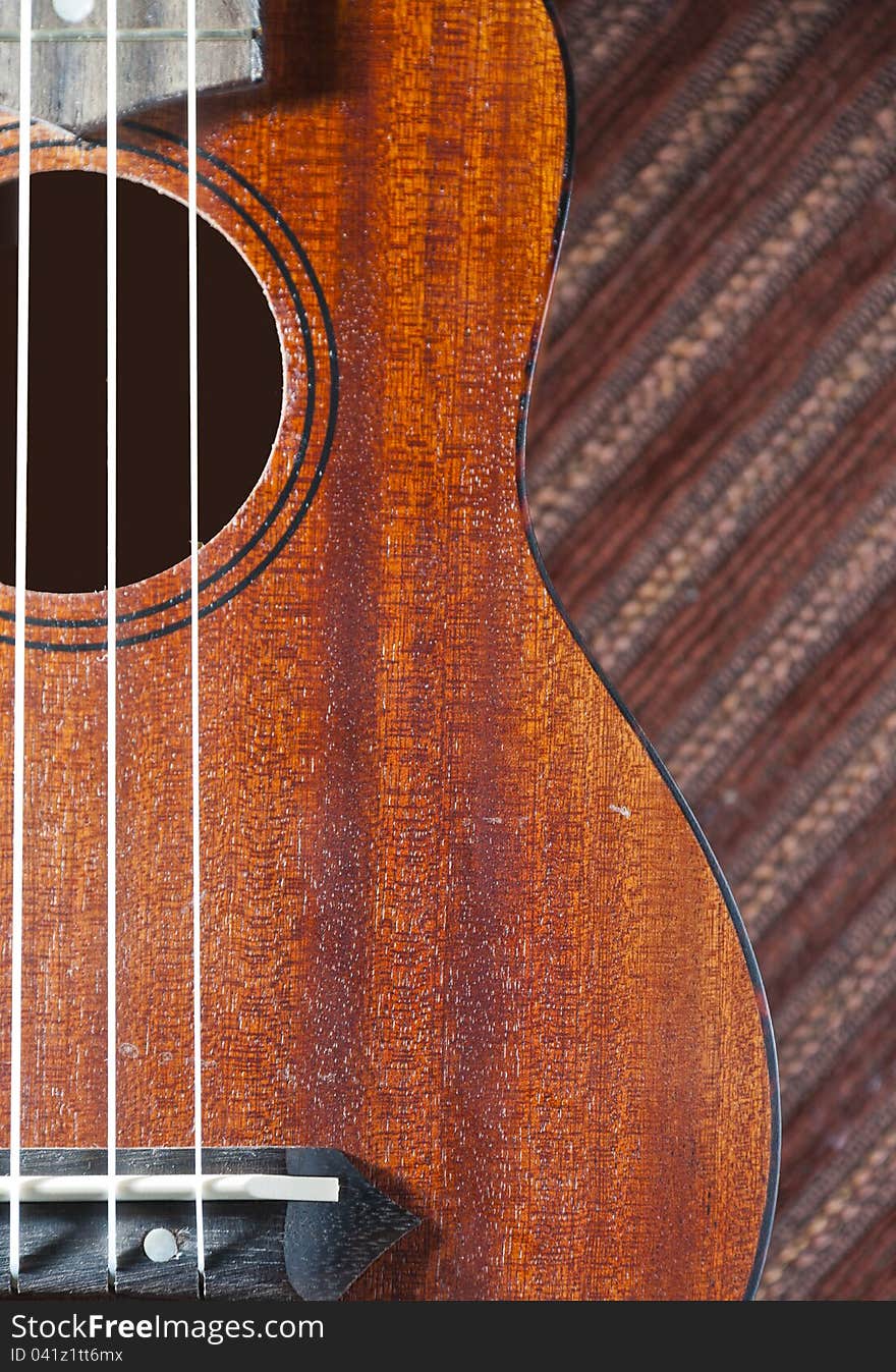 Zoom in Ukulele with three string