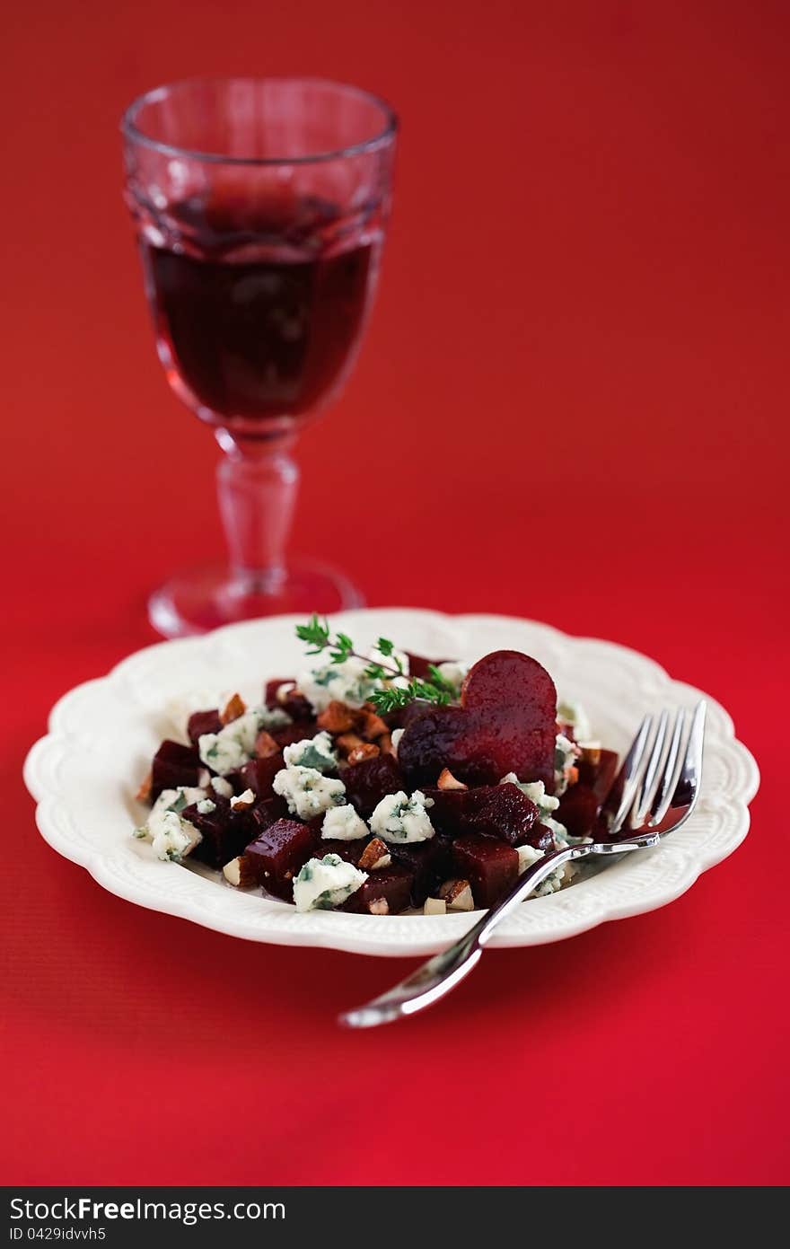 Beetroot and cheese salad