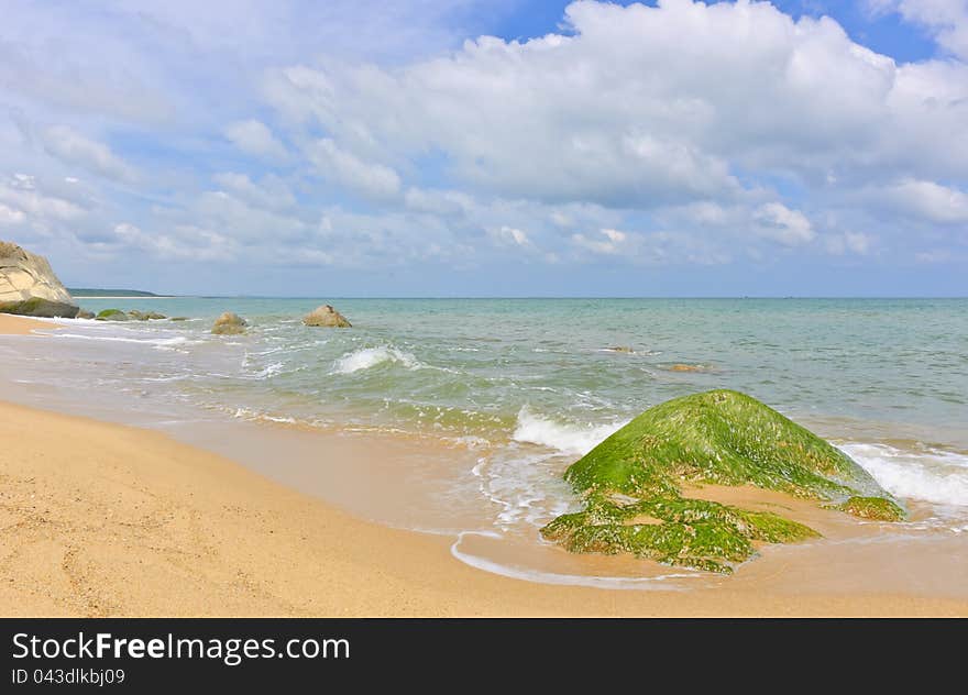 Sea with rocks, Gulf of Thailand coast