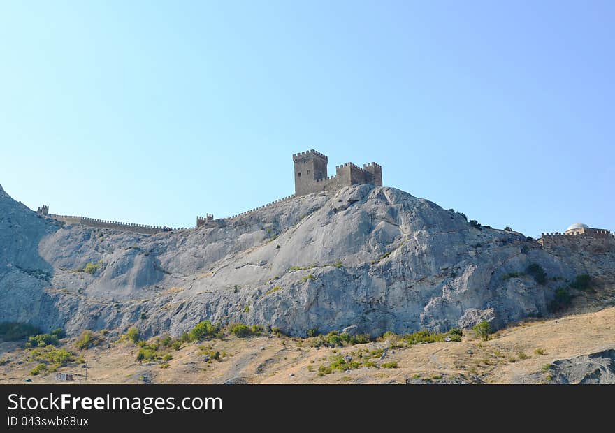 The Genoa fortress to be on the ancient coral reef representing cone-shaped mountain (mountain the Kyz-kulle-breaker or the Serf), about the Sudaksky bay of Black sea. The area of a fortress almost 30 hectares. The Genoa fortress to be on the ancient coral reef representing cone-shaped mountain (mountain the Kyz-kulle-breaker or the Serf), about the Sudaksky bay of Black sea. The area of a fortress almost 30 hectares.