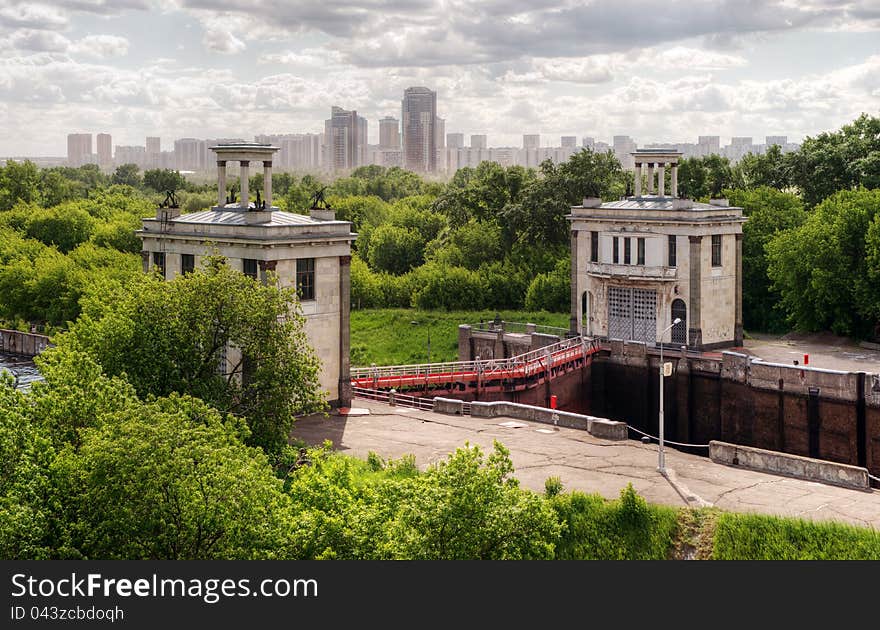 Floodgates on the Moscow canal