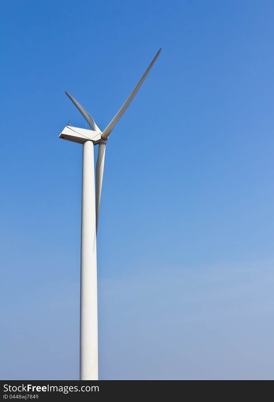 Wind energy turbine