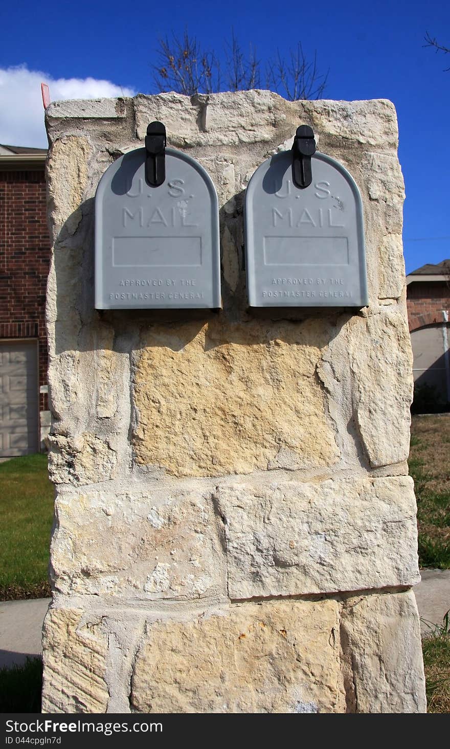 Double U.S mailbox