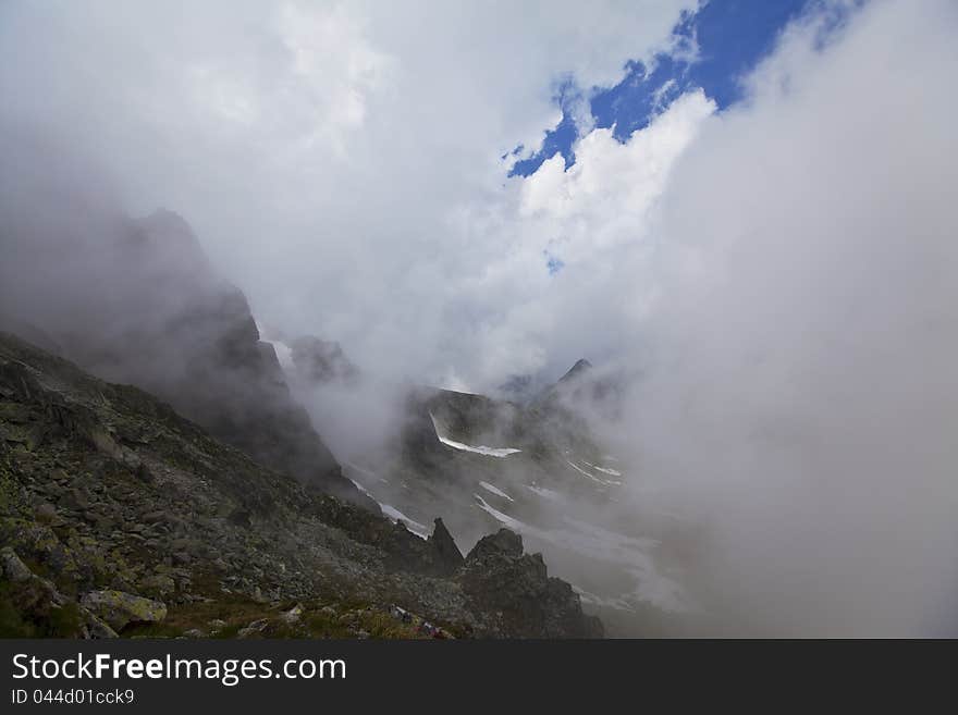 Dramatic cloud scenery in high mountains