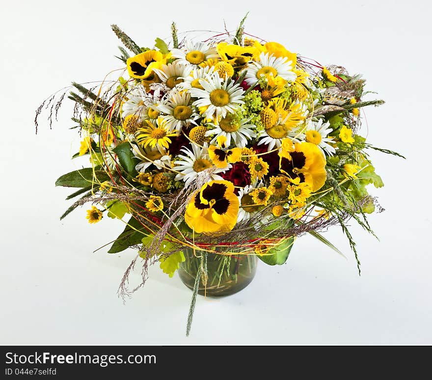 Beautiful flower arrangements for winter, spring, summer and autumn with colored backgrounds of red, purple and wintry white. Beautiful flower arrangements for winter, spring, summer and autumn with colored backgrounds of red, purple and wintry white