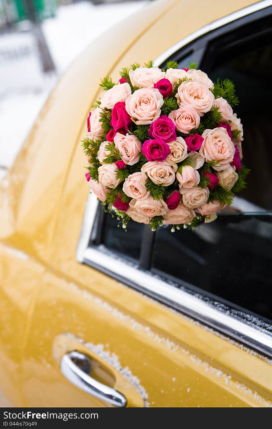 Wedding bouquet of limousine