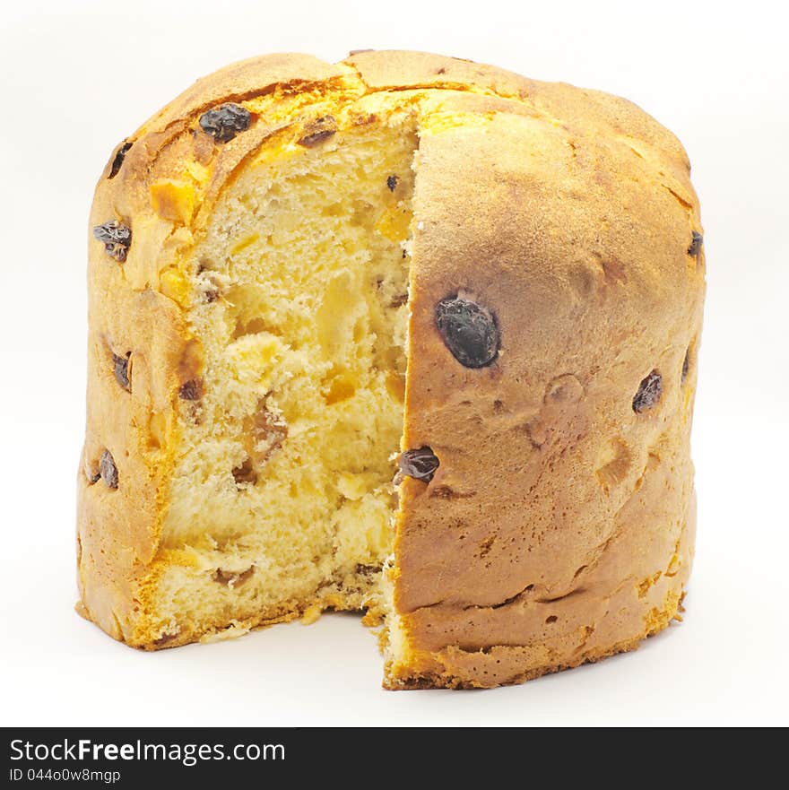 Sponge cake with raisins