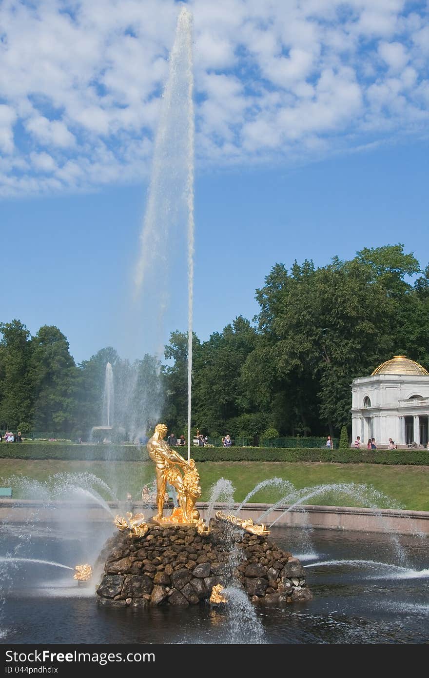 Samson Fountain,  Pertergof, Saint-Petersburg