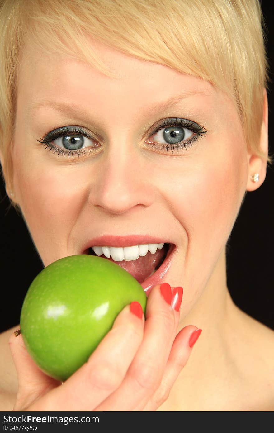 Image of a woman eating healthy at lunch time