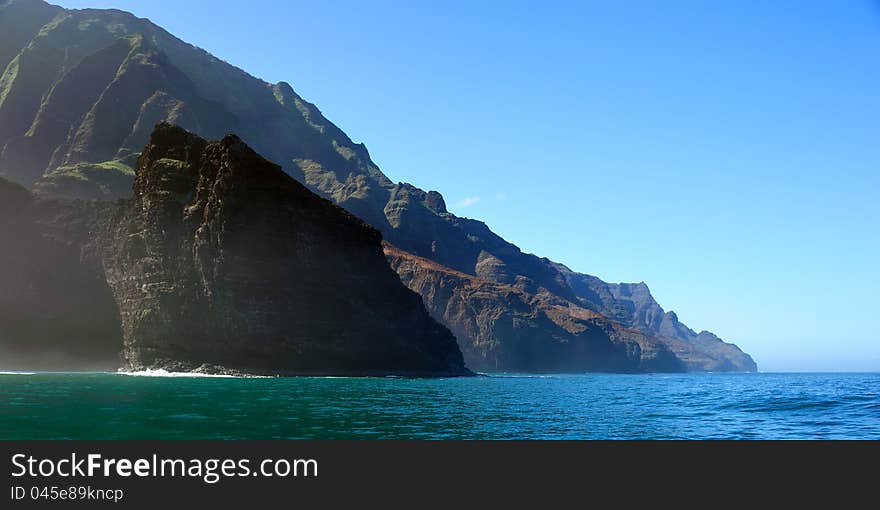 Rugged Napali Coastline Of Kauai, Hawaii, USA.