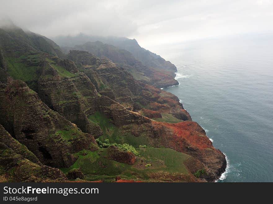 Rugged Napali Coastline of Kauai, Hawaii, USA.