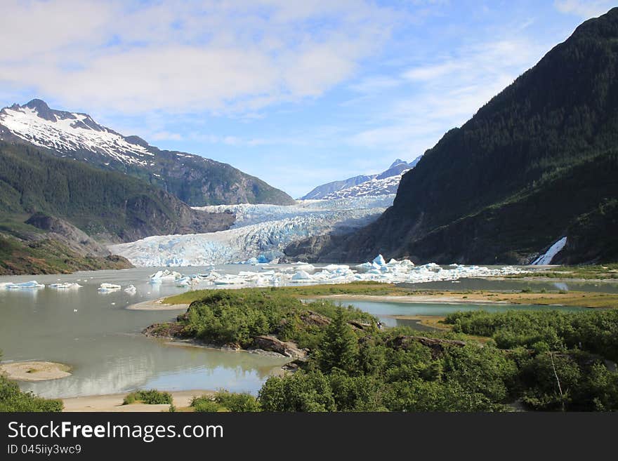 Mendenhal glacier, main tourist attraction in Juneau, Alaska