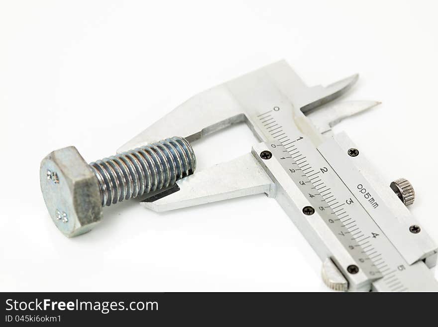 Making the caliper measurement of a screw