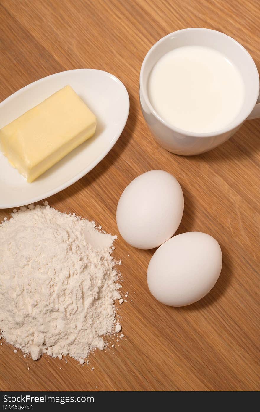 Flour with butter, milk and eggs