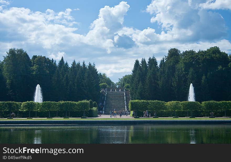 Peterhof. Big Marly Pond and Cascade Gold Mountain